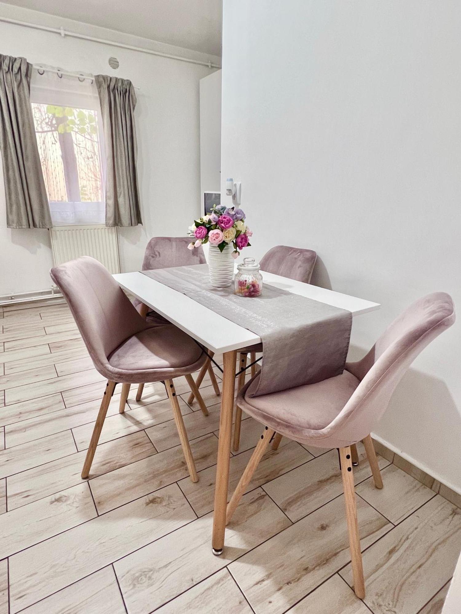 Av Apartment Turda Dış mekan fotoğraf